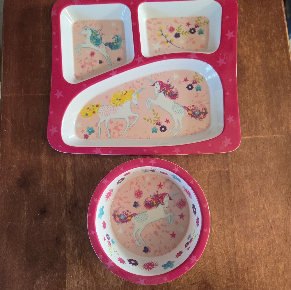 Kids plastic plate and bowl